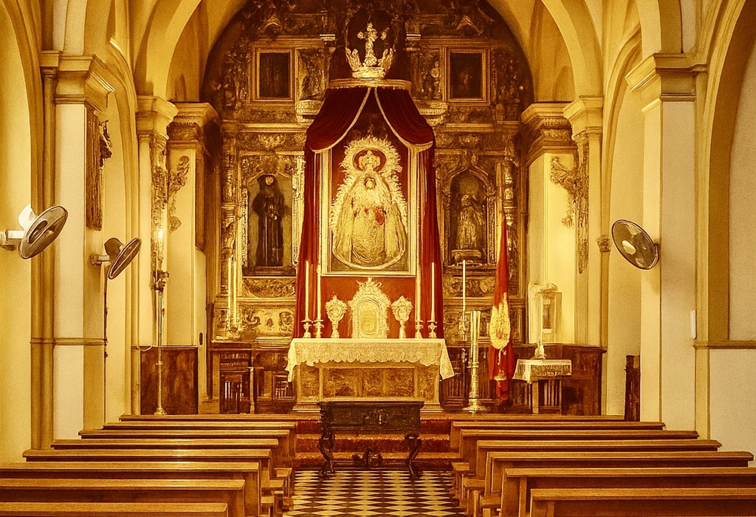 Nave central de la Parroquia de San Isidro con su retablo mayor